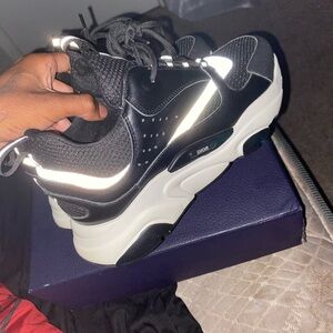 Dior b22